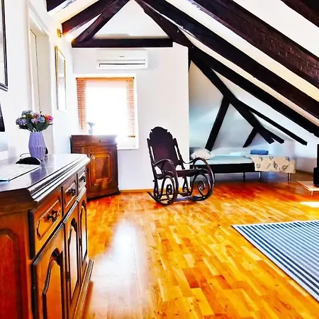 Pirja Appartement *