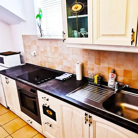 Appartement Pirja *